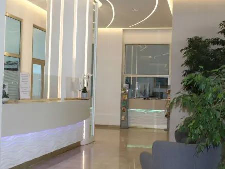 Studio moderne, 2 couchages, climatisé avec parking à Villeneuve Loubet Plage - Photo 16