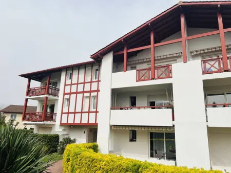 Appartement T1 lumineux avec balcon ensoleillé et parking, 2 couchages, Cambo-les-Bains - Photo 1