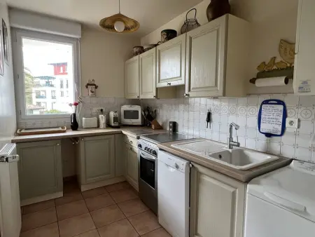 Cambo-les-Bains: T3 Moderne avec Terrasse, Parc, Piscine, Parking, et Internet - 4 Couchages - Photo 5