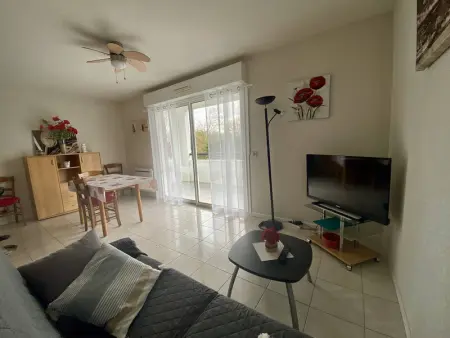 Appartement T2 Confortable avec Terrasse, Proche Centre Ville et Thermes, Cambo-les-Bains - Photo 3