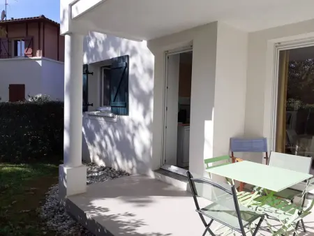 Appartement T2 à Cambo-les-Bains, RDC, piscine, proche thermes, wifi, parking privé, non-fumeur. - Photo 11