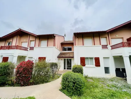 Appartement F2 à Cambo-les-Bains avec piscine, proche thermes, terrasse et parking - Photo 13