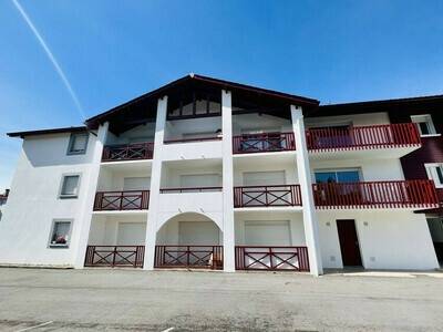 Location Appartement à Cambo les Bains,CAMBO LES BAINS, C135 : Studio 3 couchages CAMBO LES BAINS FR-1-495-64 N°883191