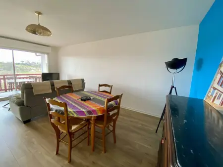 Appartement T2 à Cambo-les-Bains, proche centre et thermes, avec terrasse, parking, et accès internet - Photo 5