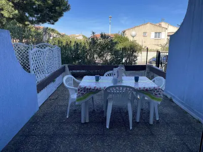 Appartement à Le Grau du Roi, Studio cabine 4 pers avec piscine, terrasse, proche commodités - Grau-du-Roi - L883201