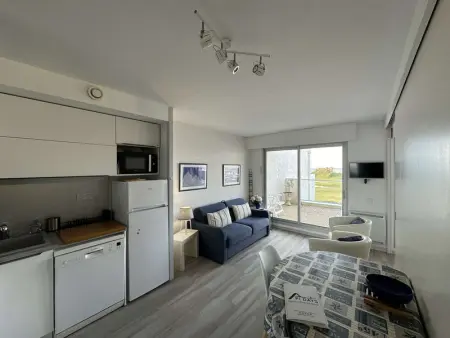 Appartement avec terrasse, vue sur l'Océan et parking à Royan - Photo 9