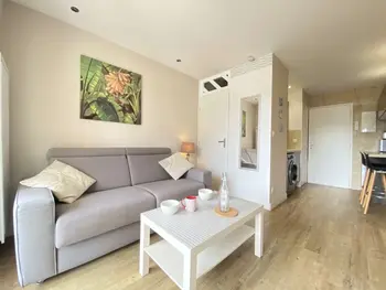 Appartement à La Baule, Studio moderne avec balcon sud, parking privé, près avenue De Gaulle - 2 couchages à La Baule - L883236