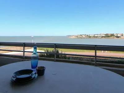 Appartement à Royan, Studio spacieux face à la mer avec terrasse et animaux acceptés - L992909