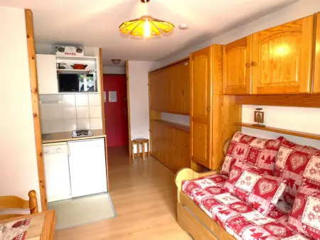 Charmant T2 cabine 4 pers, centre-village, proche pistes et commerces, balcon sud, piscine l'été - Photo 1