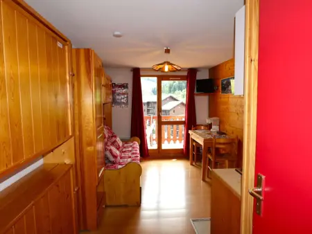 Charmant T2 cabine 4 pers, centre-village, proche pistes et commerces, balcon sud, piscine l'été - Photo 8