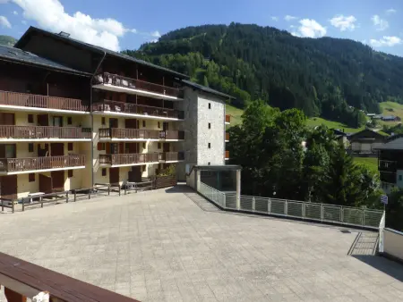 Charmant T2 cabine 4 pers, centre-village, proche pistes et commerces, balcon sud, piscine l'été - Photo 9