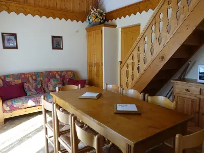 Appartement à Arêches Beaufort, Duplex 2** pour 8 pers. au pied des pistes avec balcon, parking et équipements familials - L883265