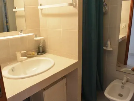 Appartement 7 pers avec piscine et tennis à 500m de la plage - Photo 9