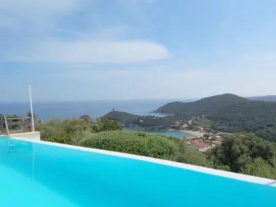 Appartement à Sainte Lucie de Porto Vecchio, Appartement F3 avec Piscine et Vue Mer à Fautéa - L883349