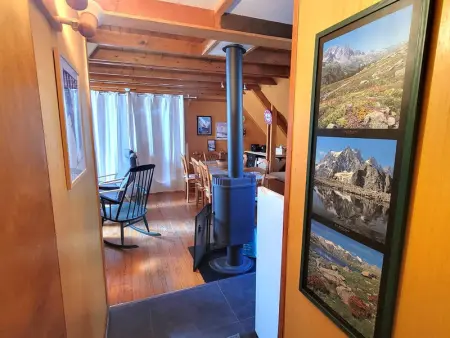 Chalet cosy 9 pers. avec balcon Sud, poêle à bois, Wi-Fi, proche pistes - Saint-Michel-de-Chaillol - Photo 6