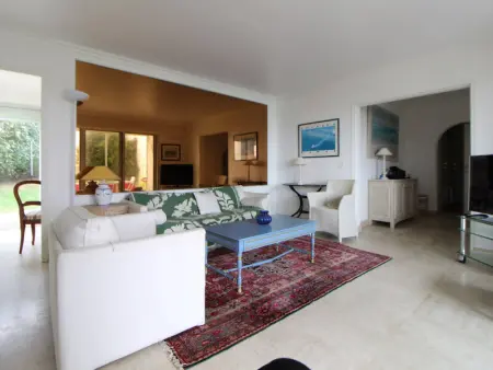 Appartement spacieux 95m2 au pied de la plage avec jardin et parking - Photo 6