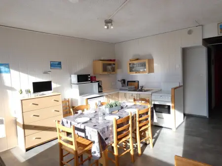 Studio cabine 6 pers. avec balcon exposition Sud, salon avec LCD et DVD, cuisine équipée, casier à ski - Photo 7