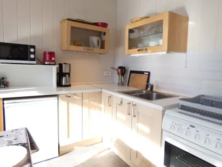 Studio cabine 6 pers. avec balcon exposition Sud, salon avec LCD et DVD, cuisine équipée, casier à ski - Photo 10