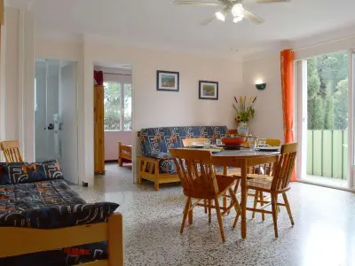 Appartement à Argelès sur Mer, Appartement Coquet à 100m de la Plage, Quartier Calme, Parking Privatif, Balcon - Argelès-sur-Mer - L883505
