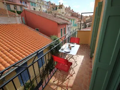 Appartement à Collioure, Superbe Duplex F3 Rénové, Centre Collioure, 200m Plage, Terrasse, Wi-Fi, Equipements Bébé - L883543