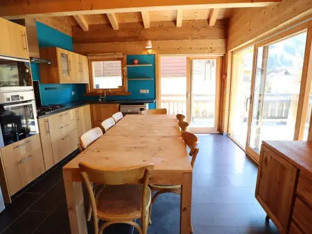 Chalet calme et récent à Arêches-Beaufort, 8 pers, exposé sud, terrasse ensoleillée, proche du village - Photo 2