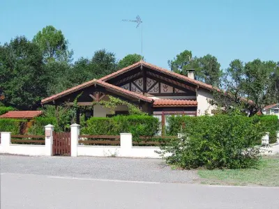 Villa en Soustons,Charmante Villa 6 Pers. avec Jardin, Terrasse et Parking à Vieux Boucau FR-1-379-116 N°831628