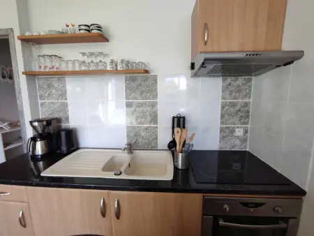 Appartement rénové, calme 300m plage, avec parking et balcon – Beg Meil, Fouesnant - Photo 16