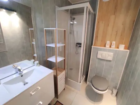 Appartement rénové, calme 300m plage, avec parking et balcon – Beg Meil, Fouesnant - Photo 20