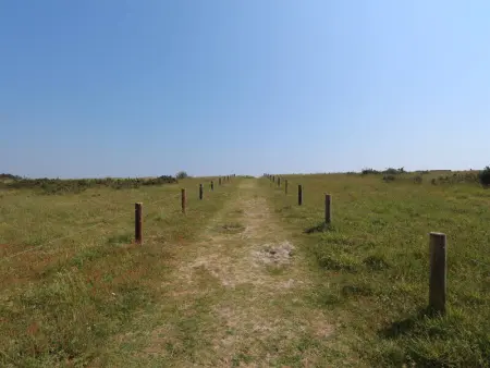 Appartement rénové, calme 300m plage, avec parking et balcon – Beg Meil, Fouesnant - Photo 23