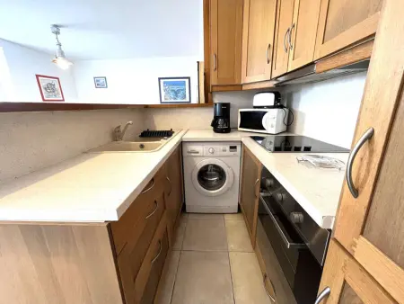 Appartement avec jardin proche plage et port, 2 chambres, parking privé, équipements complets - Photo 6