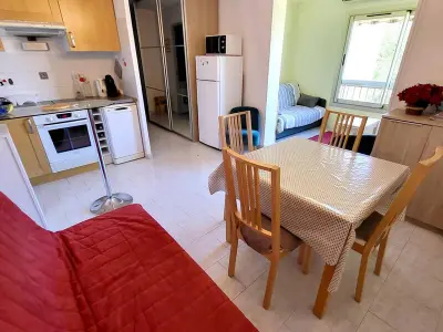 Appartement à Six Fours les Plages, T2 cosy avec piscine, tennis, parking - 200m des plages - L883702