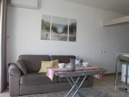 Appartement 2P, 4 couchages, climatisé avec parking à Villeneuve-Loubet Plage - Photo 2