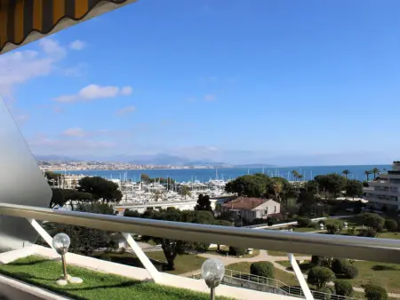 Villeneuve-Loubet : Appartement climatisé, 2 pièces, 4 couchages, parking en option - Photo 3