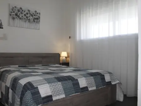 Villeneuve-Loubet : Appartement climatisé, 2 pièces, 4 couchages, parking en option - Photo 10