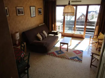 Appartement à Montgenèvre, Studio cosy à Montgenèvre - 4 pers, balcon, parking, navette gratuite, à 600m des pistes et commerces - N°946044