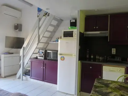 Charmante maison climatisée avec terrasse, parking privé à 600m de la plage, pour 6 personnes - Photo 8