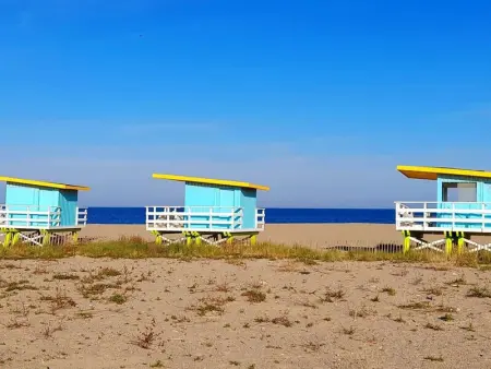 Charmante maison climatisée avec terrasse, parking privé à 600m de la plage, pour 6 personnes - Photo 15