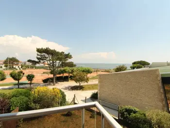 Appartement à Royan, Appartement T2 à Royan proche plage et commerces avec parking - L992921