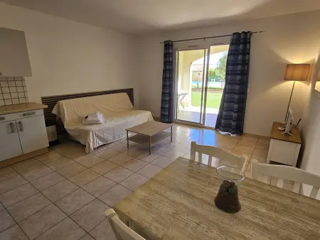 Studio climatisé avec piscine, à 150m de la plage et proche port et commerces - Sari-Solenzara - Photo 4