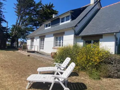 Maison à Trégastel, Maison rustique à 100m de la mer, 6 pers, jardin, Wi-Fi, parking, animaux OK, Côte de Granit Rose - L831680