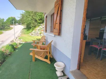 Appartement au RDC d'un Chalet - Proche Ski/Randonnées - Terrasse Sud - 4 pers - Photo 8