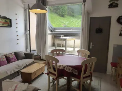 Appartement à Arêches Beaufort, Duplex lumineux 4-6 pers avec balcon sud, bien équipé, proche pistes et commerces, refait à neuf, calme - L883820