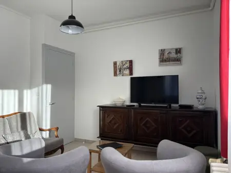 Maison confortable à Villard-de-Lans - 8 couchages, WiFi, parking gratuit, proche des pistes et du centre. - Photo 2