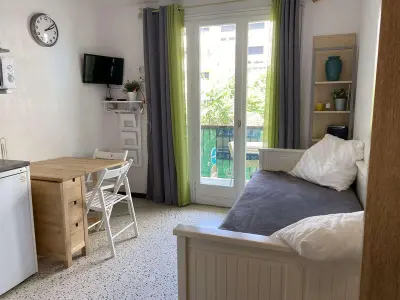 Appartement à Balaruc les Bains, Studio climatisé avec balcon proche centre et thermes, Balaruc-les-Bains - L883839