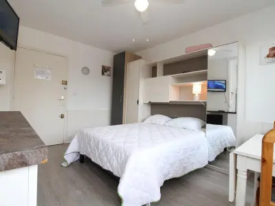 Appartement à Balaruc les Bains, Studio rénové avec goût, proche Thermes. Parking. Classé 2 étoiles - L883863