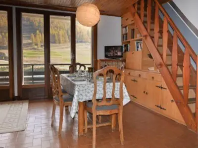 Appartement à Montgenèvre, Duplex 65m² face aux pistes, balcon plein sud, 2 chambres, tout équipé, ascenseur - L883941