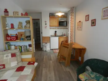 Appartement à Le Pleynet,Studio cabine à 100m des pistes - Balcon - Casier à skis FR-1-557A-6 N°940868