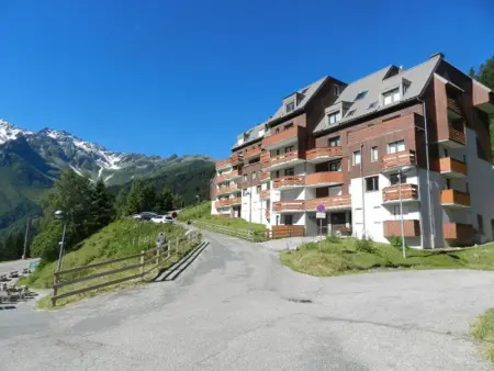 Appartement rénové 2 pièces avec balcon à 50m des pistes - Photo 4