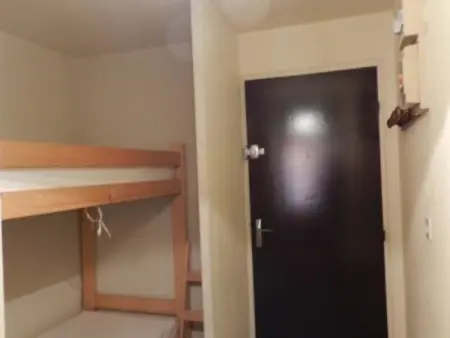 Studio cabine proche pistes, balcon, casier à skis, parking gratuit - Photo 2