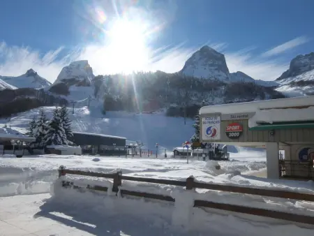 Studio 6 couchages au pied des pistes à Gourette - Photo 9